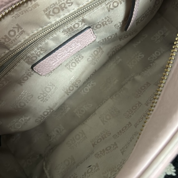 💕Blush pink Michael Kors🩷 - Picture 3 of 5